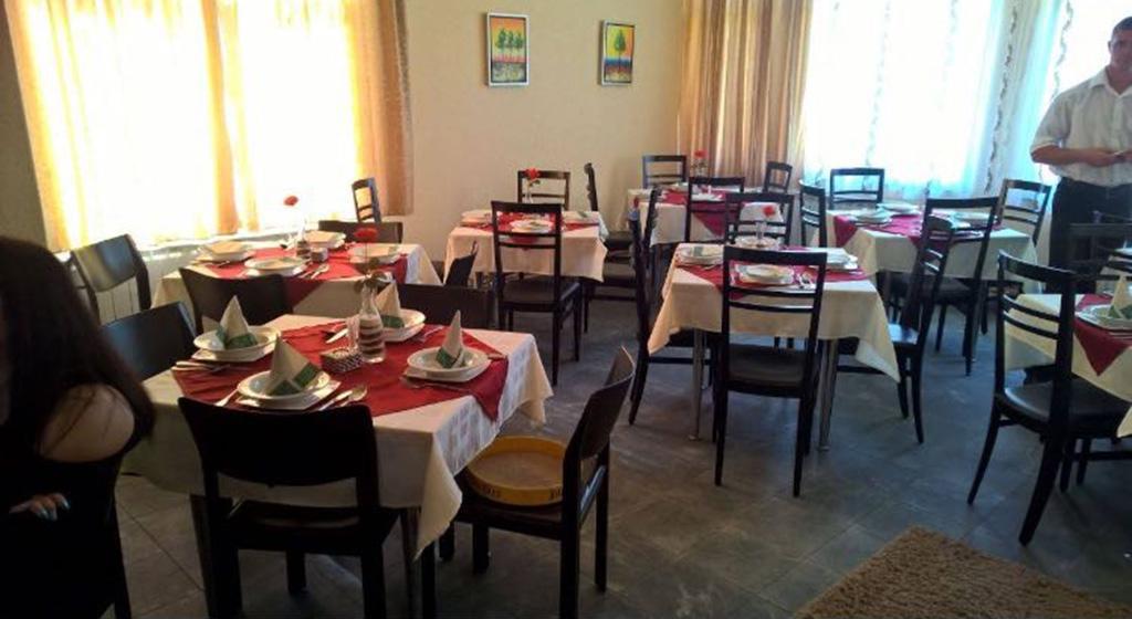 Hotel Gostionica Lazić Zvornik Esterno foto